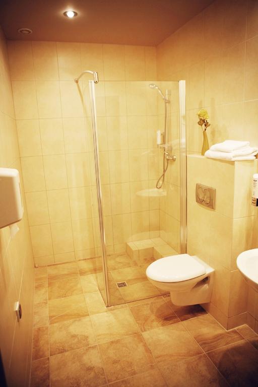 Hotel Zorza Namysłów Habitación foto
