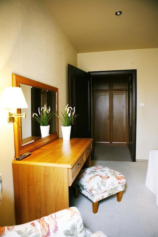 Hotel Zorza Namysłów Habitación foto